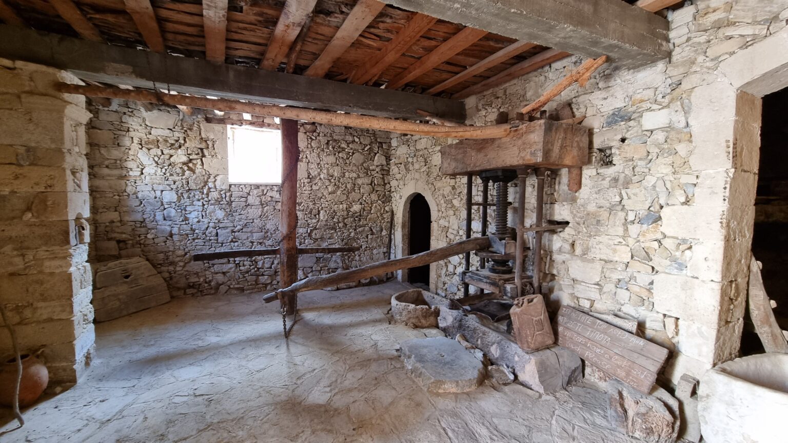 Vafes stary młyn- wycieczka Apkoronas