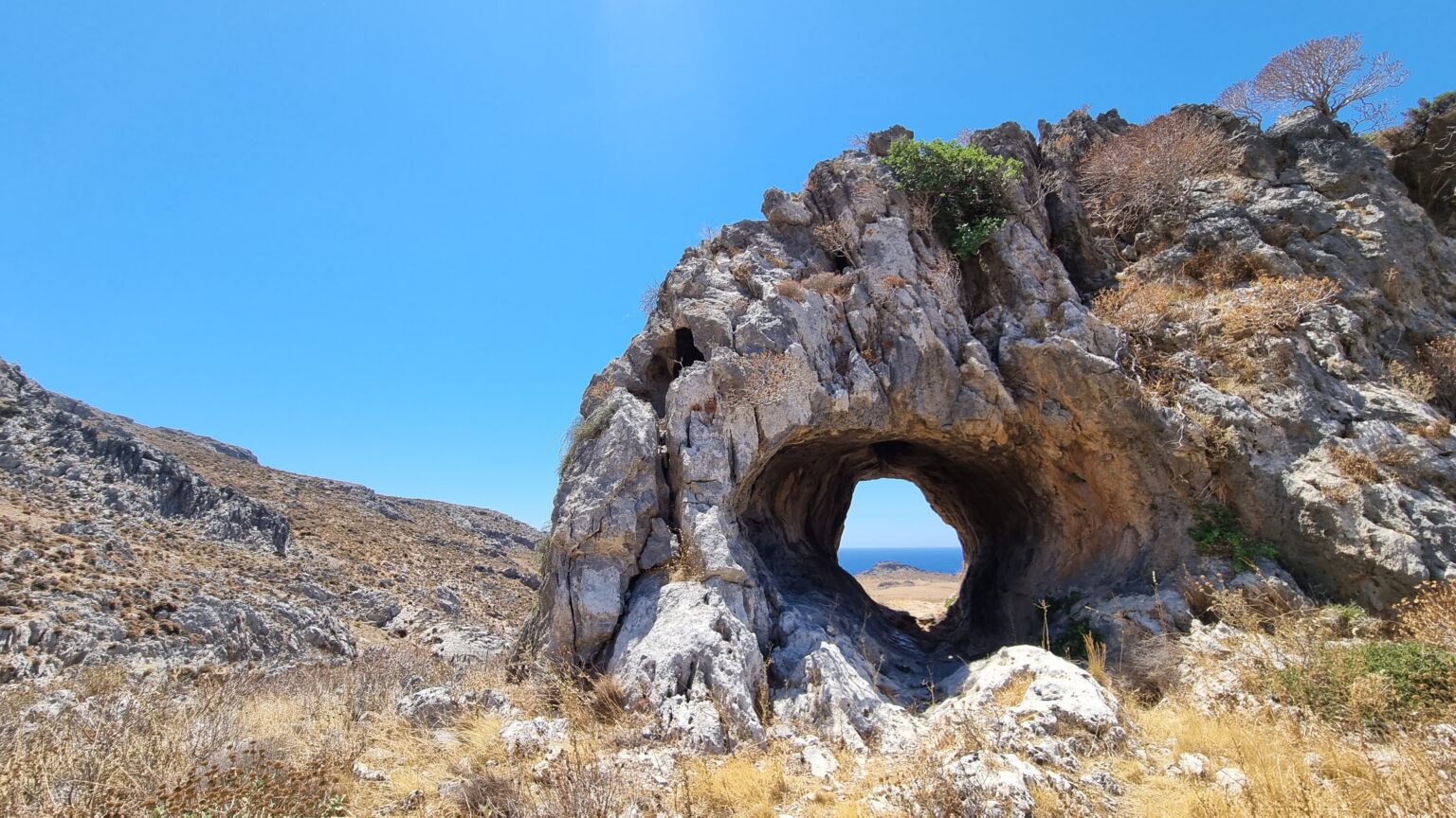 Jaskinia skalna- wycieczka Preveli