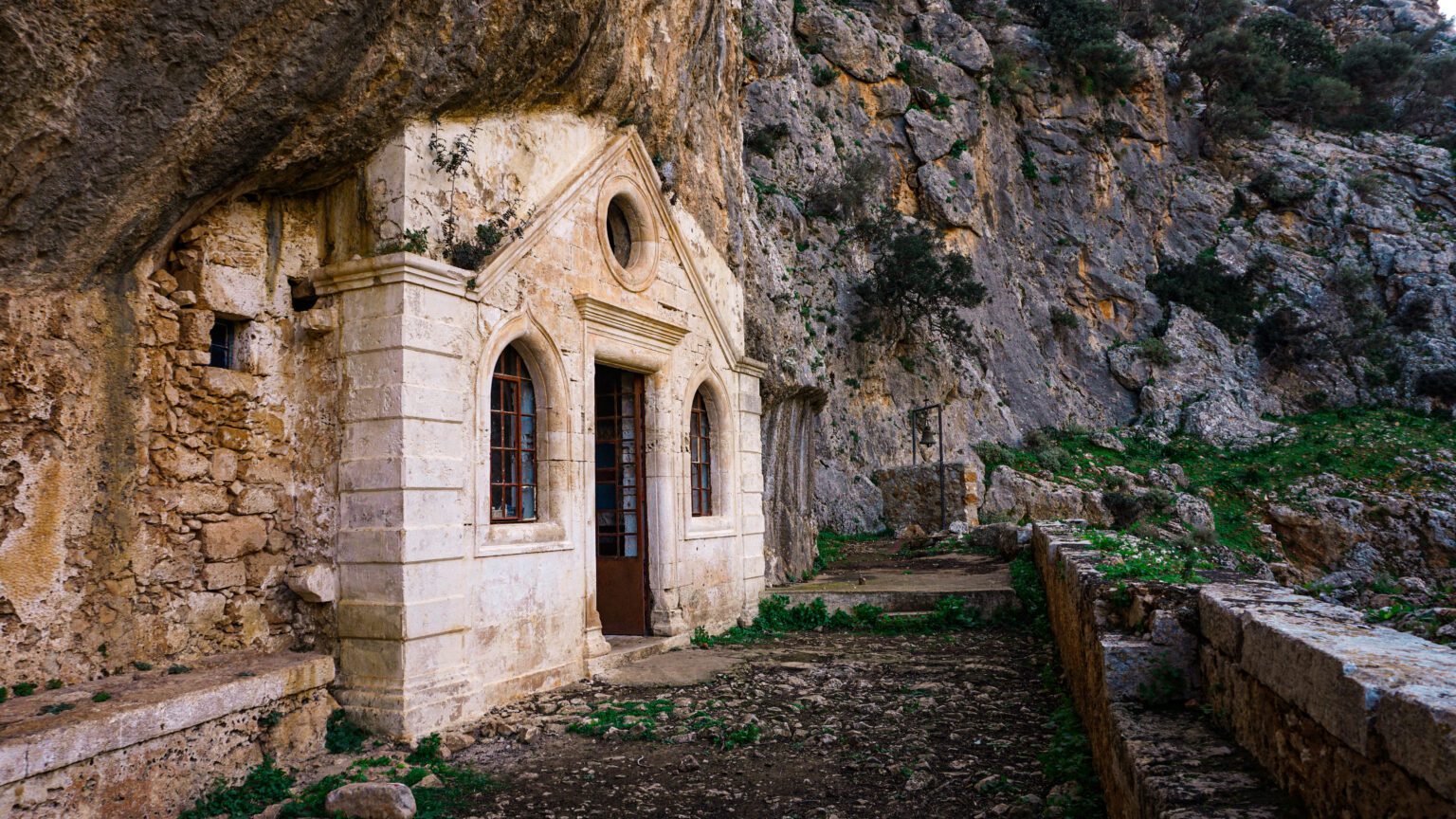 Monastyr Katholiko- Agia Triada Muzeum- wycieczka Akrotiri